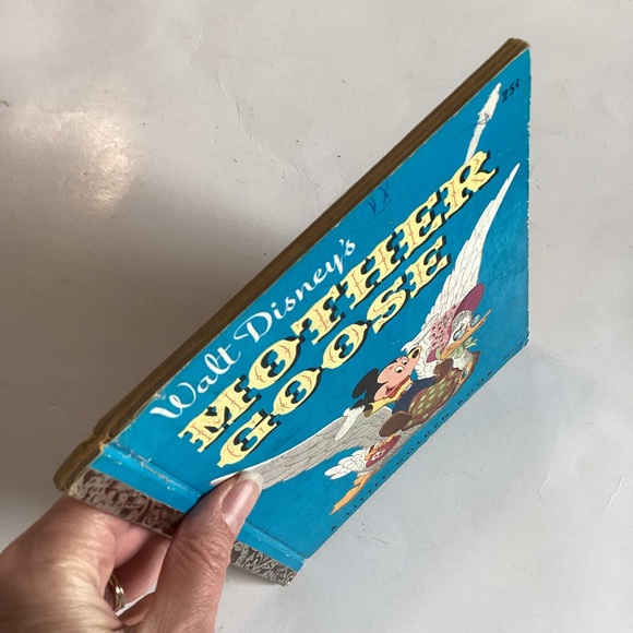 4 /๐ฒ20 ๐ค 1952 Mother Goose golden book - Picture 2 of 5